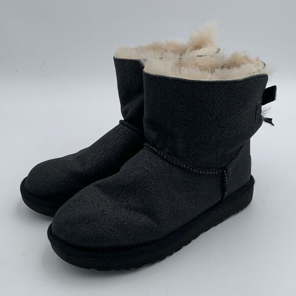 UGG Bailey Bow mini black glitter women’s size 8 like new condition - Picture 4 of 12